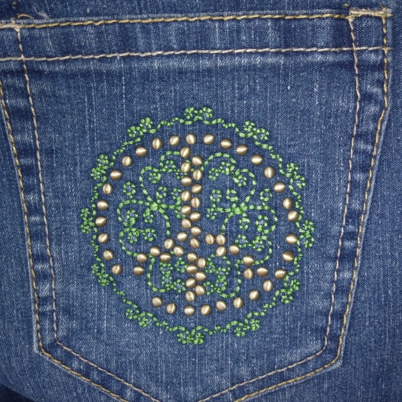 Bongo 5 Peace Sign Jeans Shorts - Picture 4 of 6